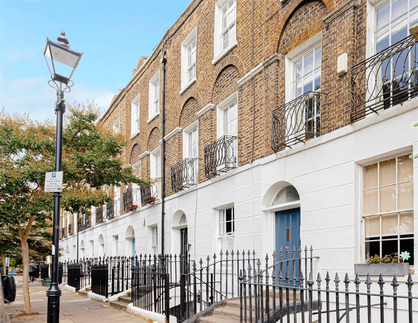 Claremont Square, London, N1 9LS